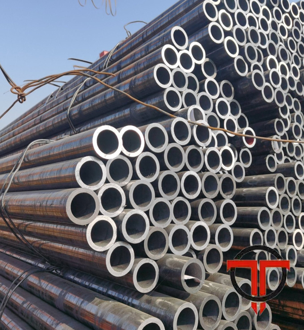 High-strength EN 10219 S355J2H Pipes for industrial use from Tricon Steel & Alloys